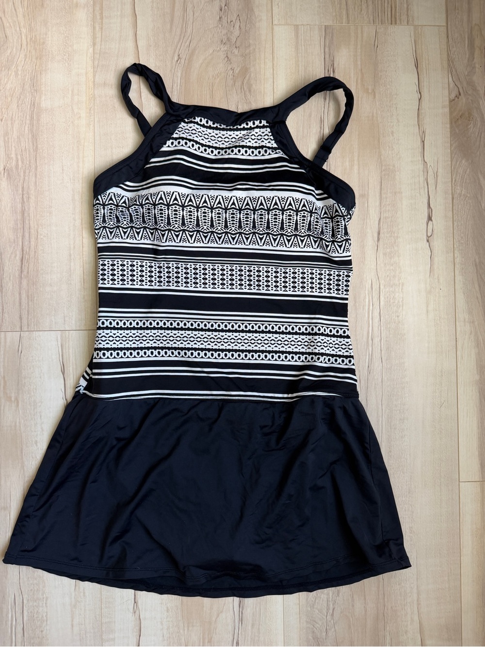 Jag Jeans Black and White Patterned Classy Old Money Modest Swim Dress M
